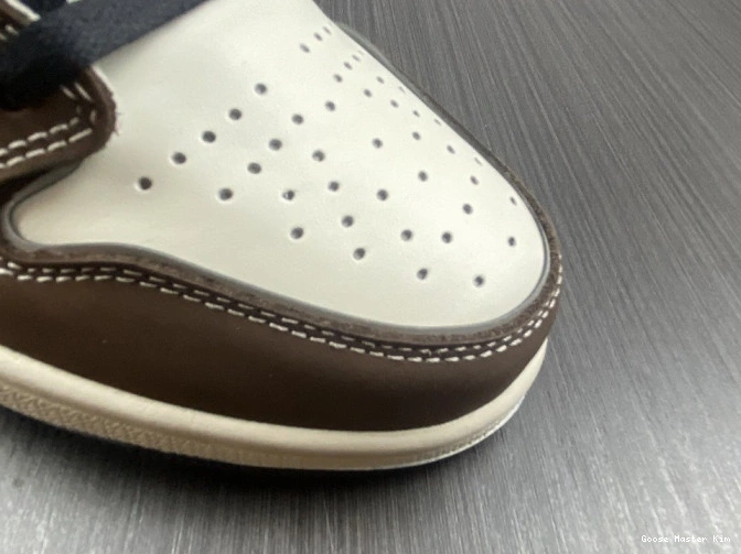 OG Hand High 1 Air Crafted Jordan DH3097-001 0530